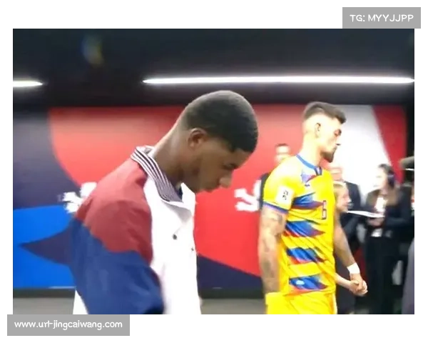 曼联球迷发起剃头挑战助球队连胜 热血行动引爆社交媒体热议